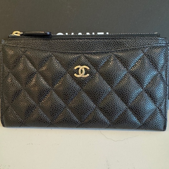 Chanel zipper wallet pouch. - Picture 1 of 12